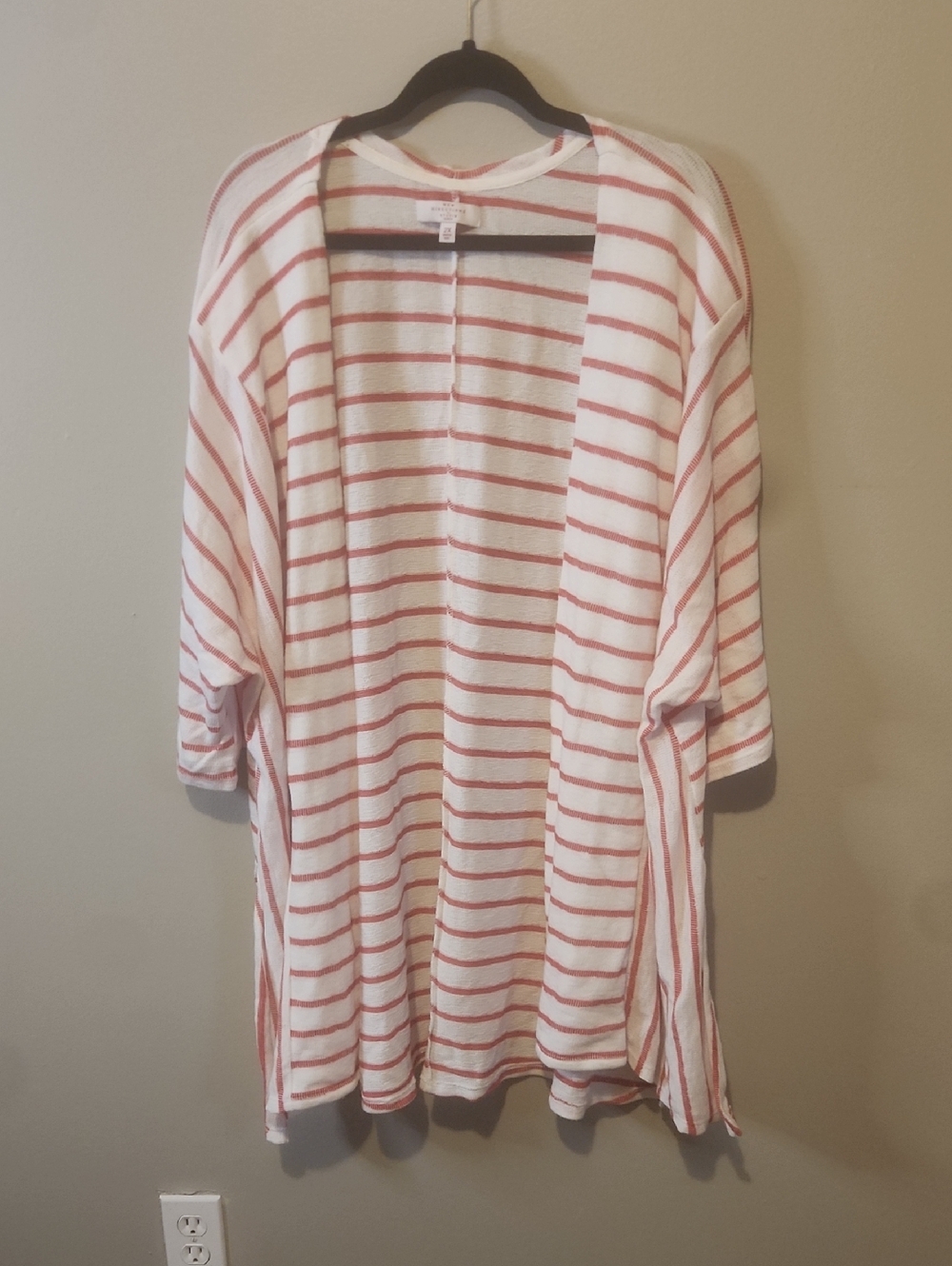New Directions White & Coral Striped Open Cardigan